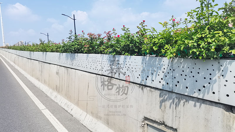 天津高架桥梁桥墩绿化方案