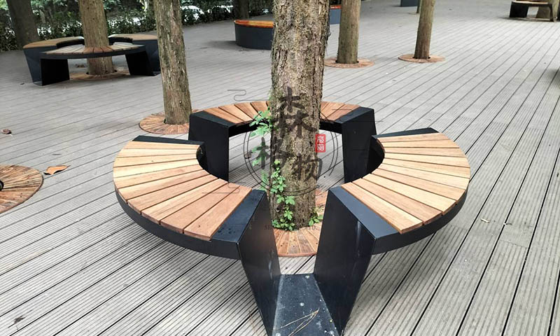 日照树池坐凳为城市提供更多休憩解决方案