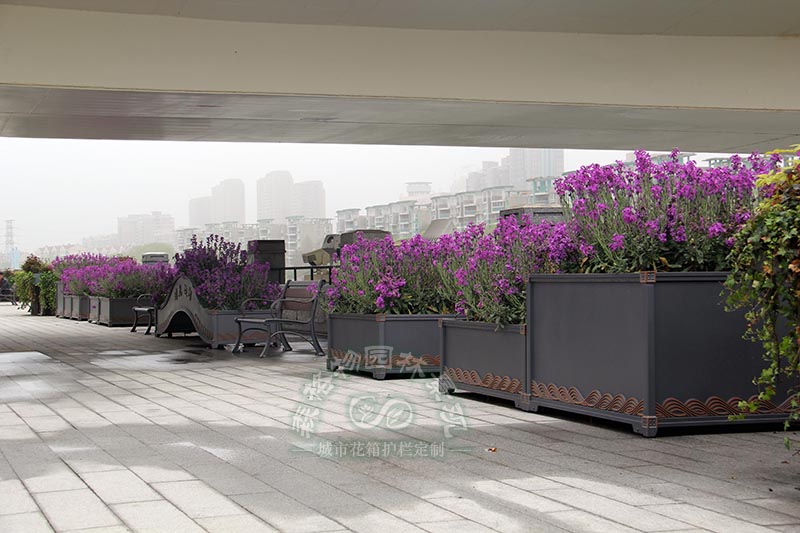 户外景观花箱,让我们生活更加美好 户外景观花箱,让我们生活更加美好