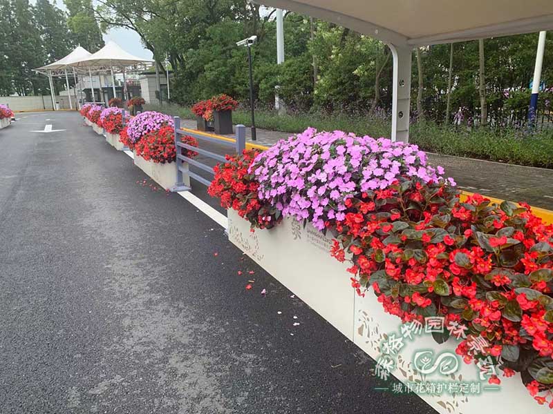 如何选购不锈钢花箱? 如何选购不锈钢花箱?