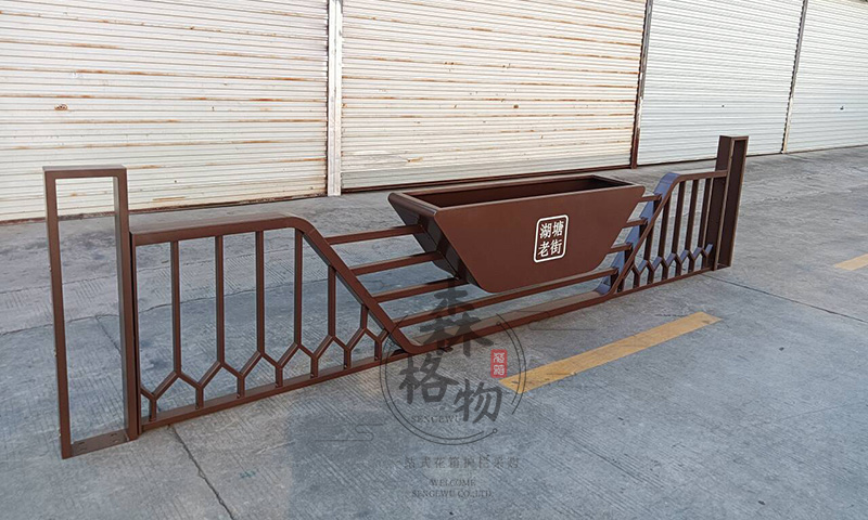 小区园区绿化隔离 森格物金属花箱护栏生产供应商 小区园区绿化隔离 森格物金属花箱护栏生产供应商