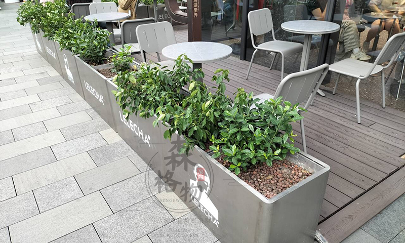 餐厅隔断铁艺组合花箱
